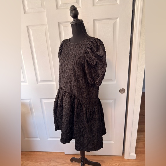 Endless Rose Black Textured Dress - Picture 5 of 9